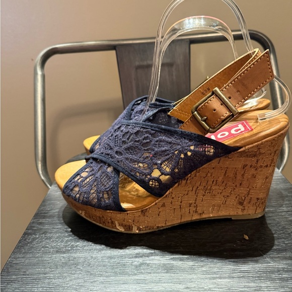 Pop Midnight Blue Lace Wedge Sandals - Picture 6 of 15